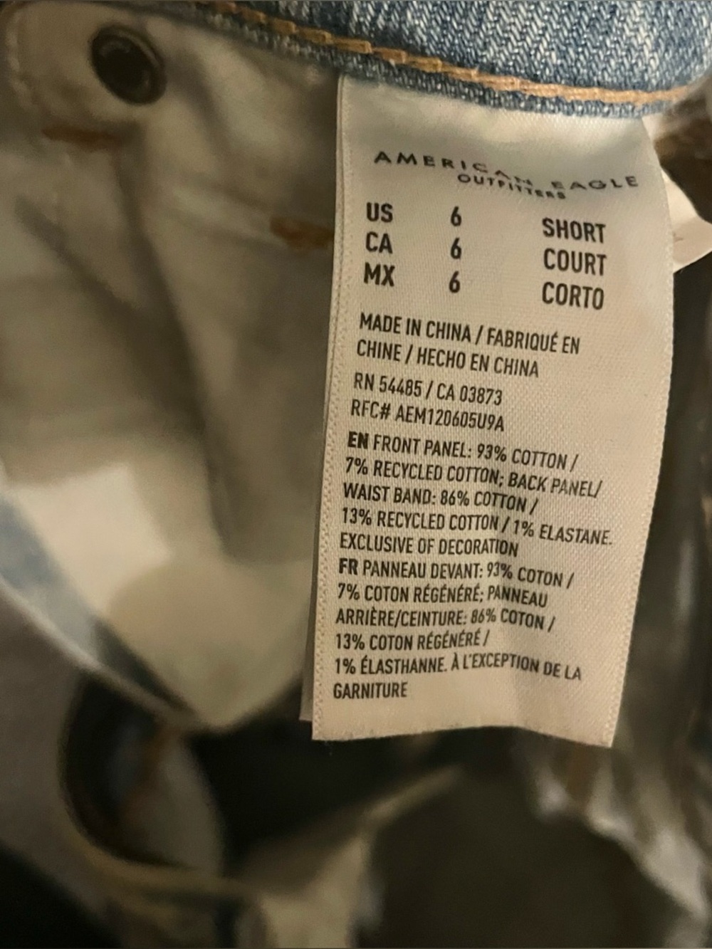 American Eagle Outfitters Strigid Mom Jean - Picture 6 of 6